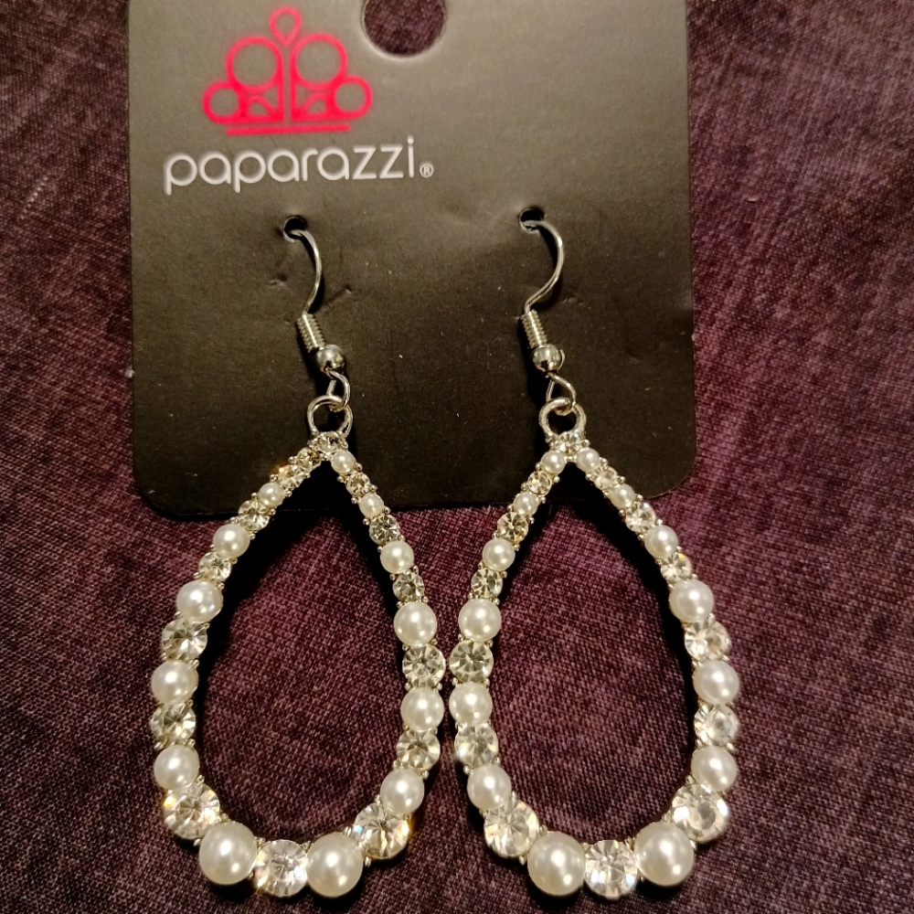 Paparazzi earrings